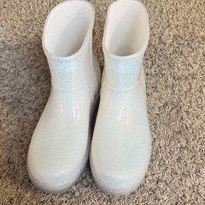 Like New UGG Rain Boots Sparkly Iridescent Color Women’s 9